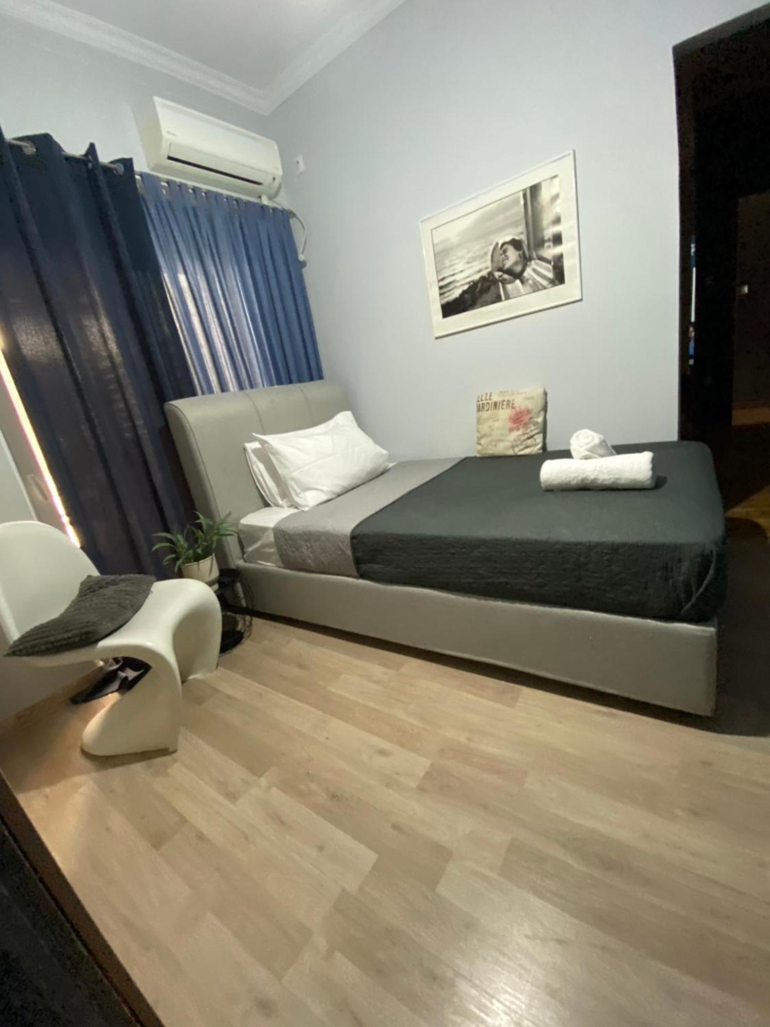 Ferienwohnung Marina Zeas Seaview House-Marinaq Piräus Exterior foto